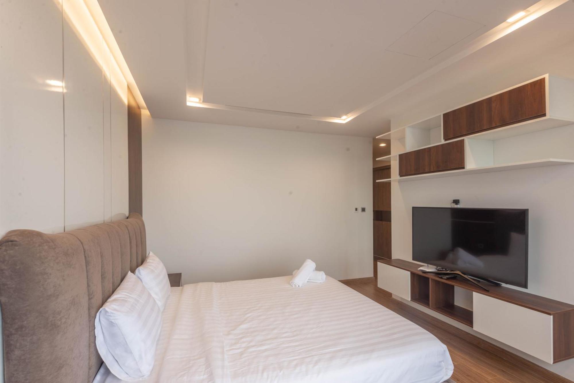 Luxury Serviced Apartment Vinhomes Metropolis Premium Hanoi Luaran gambar